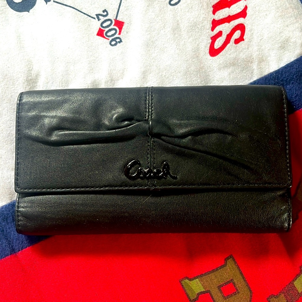 Vintage Classic Coach Black Leather Wallet w/ gray interior